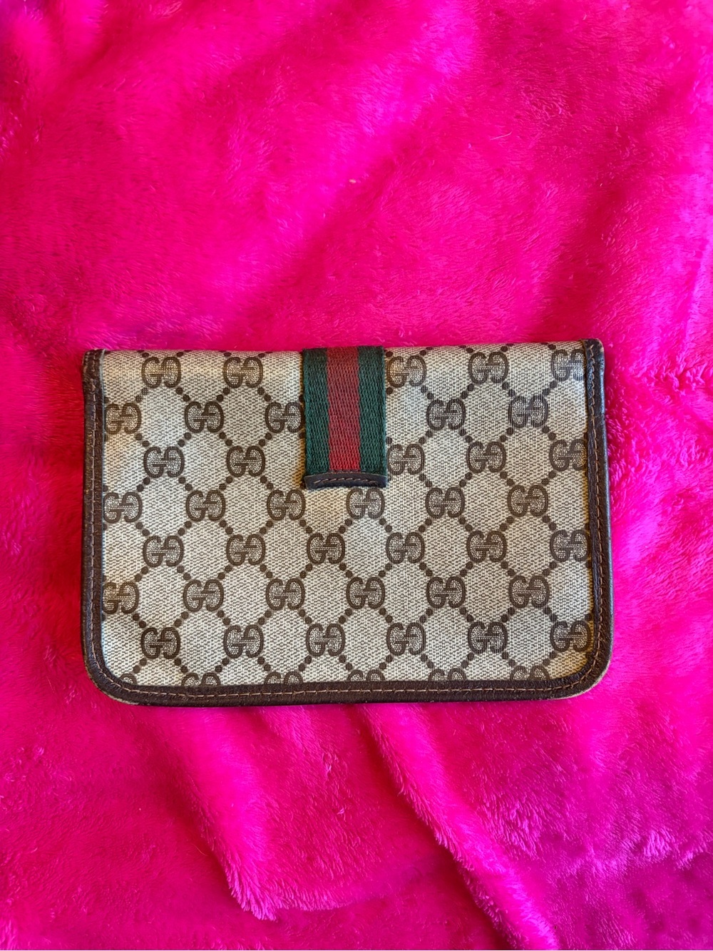Gucci Brown GG Canvas Clutch with Green-Red Web Stripe - Picture 2 of 6